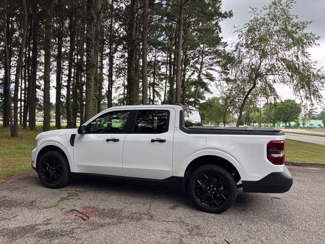 2025 Oxford White Ford Maverick XLT AWD Truck