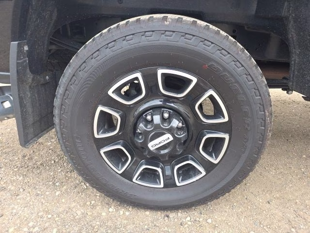 2026 Black Ford Super Duty F-250 SRW Platinum 4X4 Truck