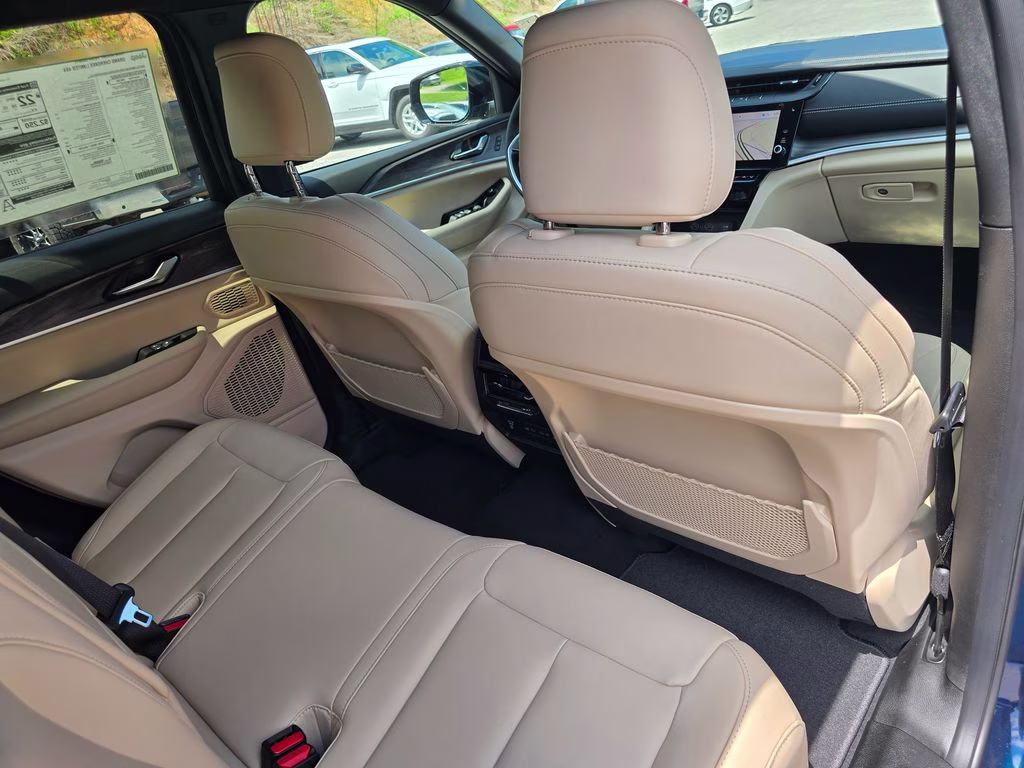 2026 Fathom Blue Pearlcoat Jeep Grand Cherokee Limited 4X4 SUV