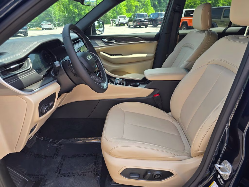 2026 Fathom Blue Pearlcoat Jeep Grand Cherokee Limited 4X4 SUV