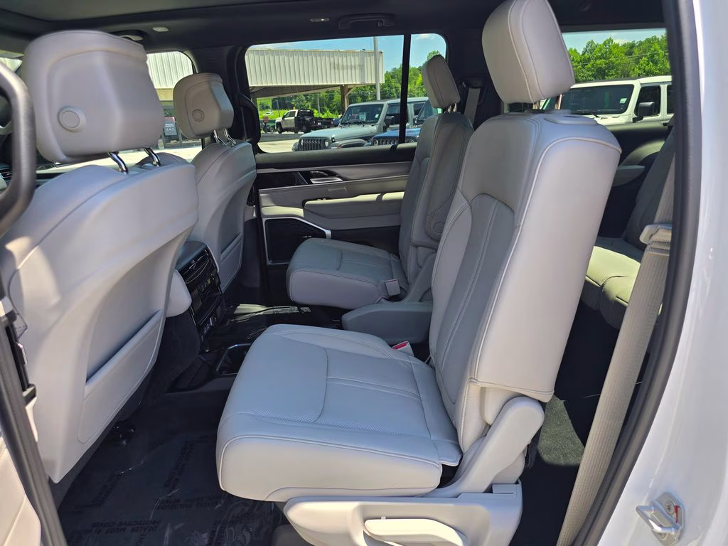 2026 Bright White Clearcoat Jeep Grand Wagoneer L 4X4 SUV