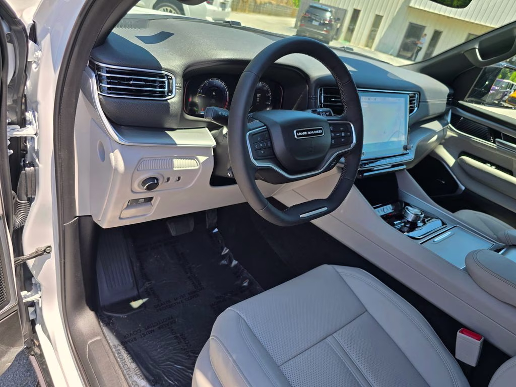 2026 Bright White Clearcoat Jeep Grand Wagoneer L 4X4 SUV