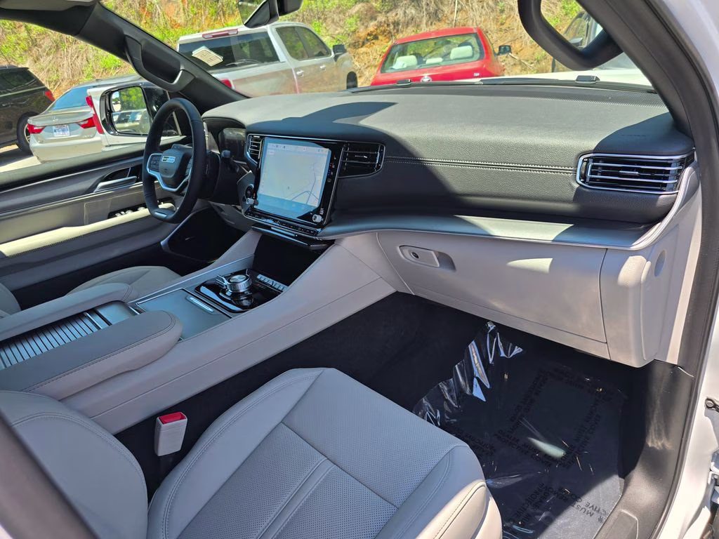 2026 Bright White Clearcoat Jeep Grand Wagoneer L 4X4 SUV