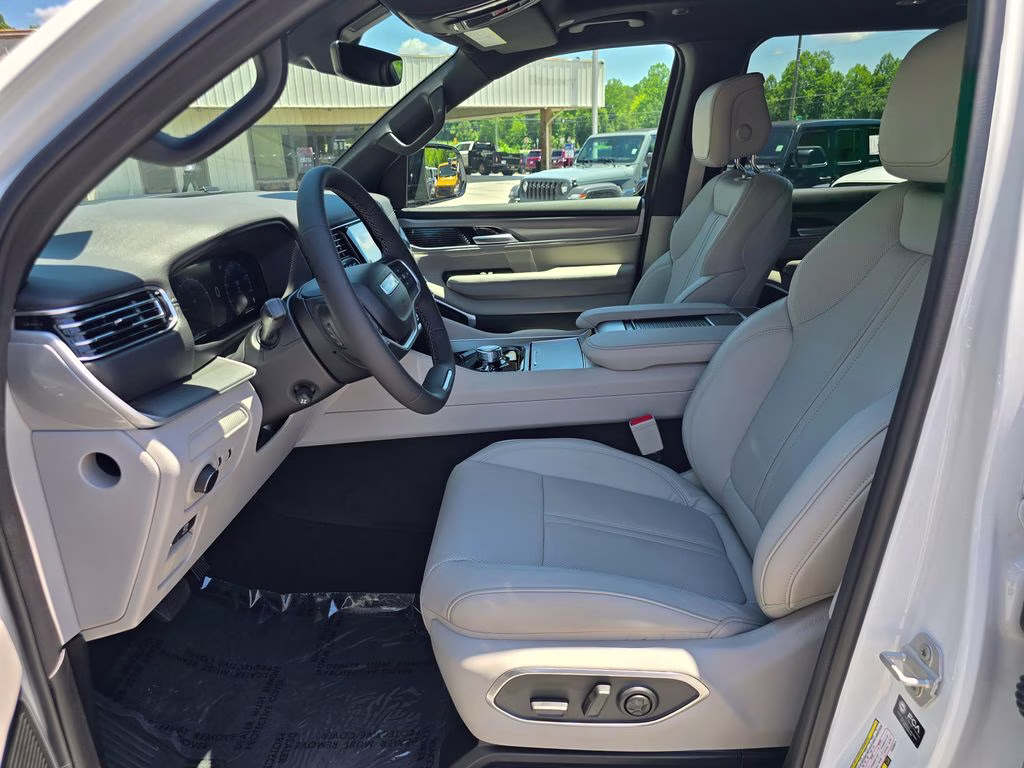 2026 Bright White Clearcoat Jeep Grand Wagoneer L 4X4 SUV
