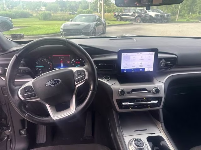 2023 Carbonized Gray Metallic Ford Explorer XLT 4X4 SUV