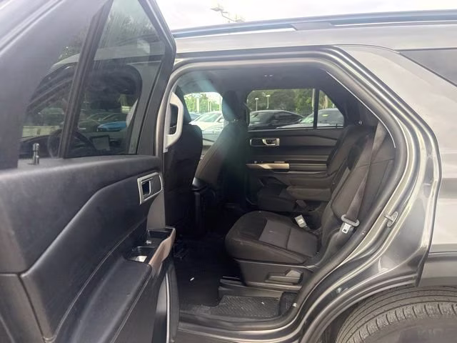 2023 Carbonized Gray Metallic Ford Explorer XLT 4X4 SUV