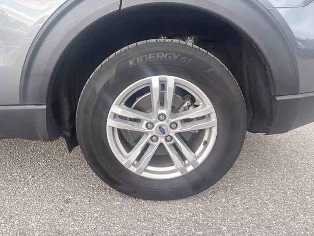 2023 Carbonized Gray Metallic Ford Explorer XLT 4X4 SUV