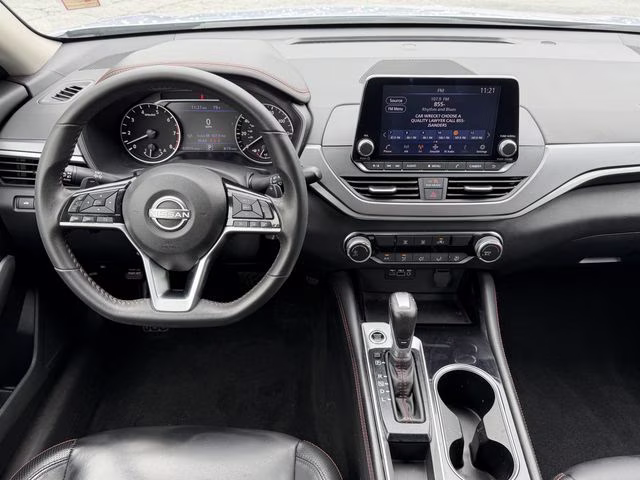 2024 Gray Sky Pearl Nissan Altima 2.5 SR FWD Sedan