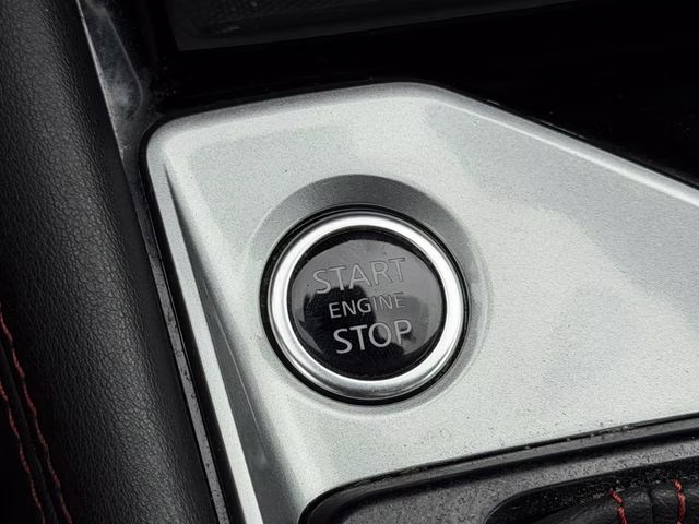 2024 Gray Sky Pearl Nissan Altima 2.5 SR FWD Sedan