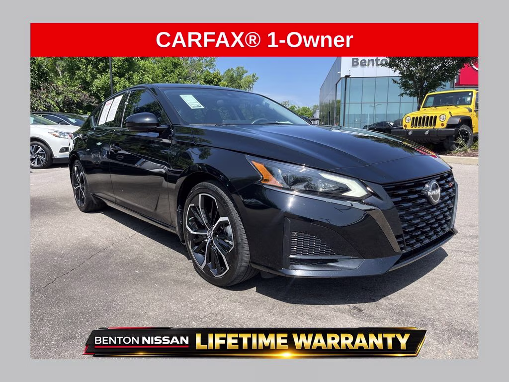 2023 Nissan Altima 2.5 SR's photo