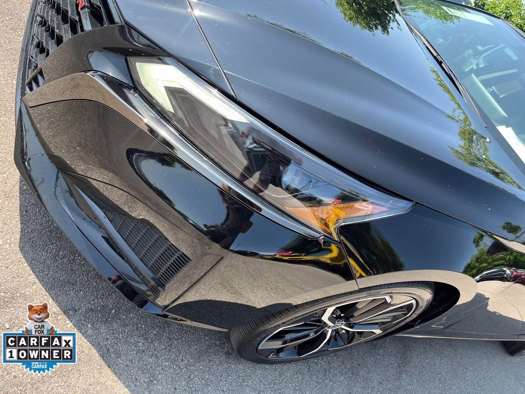 2023 Super Black Clearcoat Nissan Altima 2.5 SR FWD Sedan
