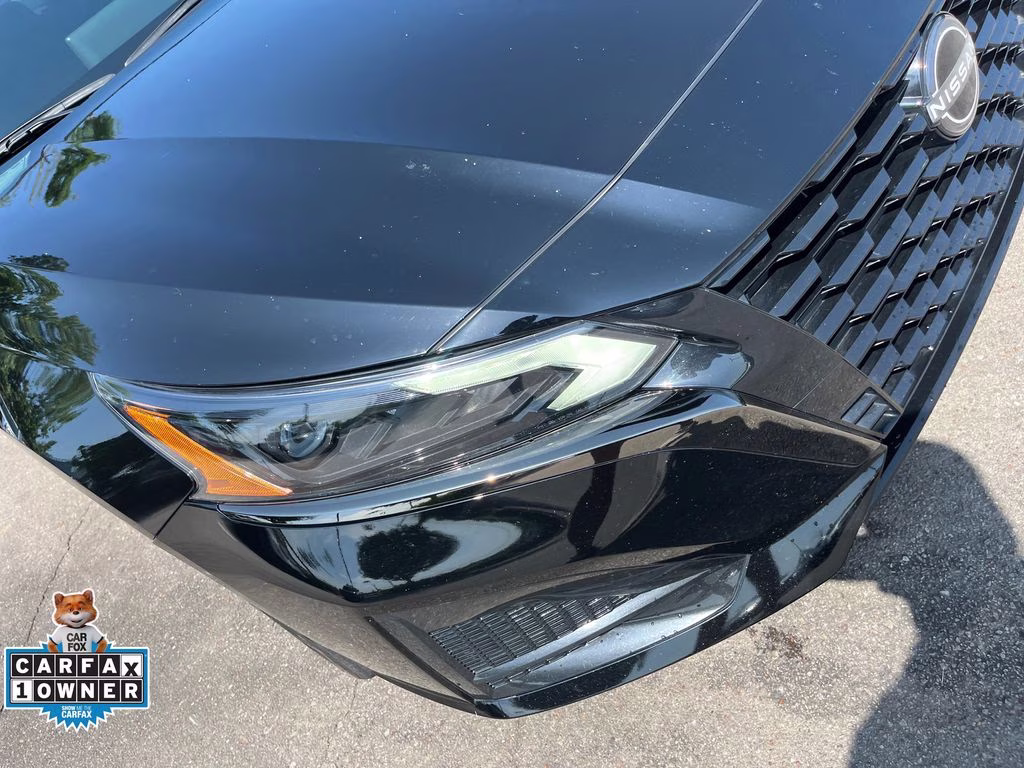 2023 Super Black Clearcoat Nissan Altima 2.5 SR FWD Sedan
