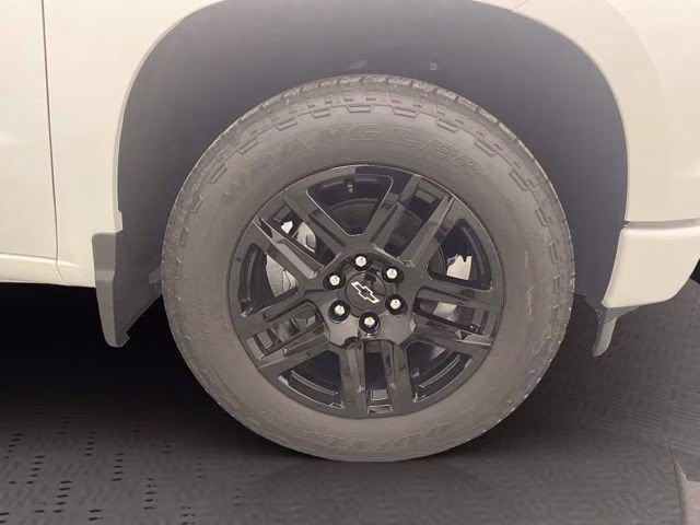 2026 Chevrolet Silverado 1500 Custom - Photo 14