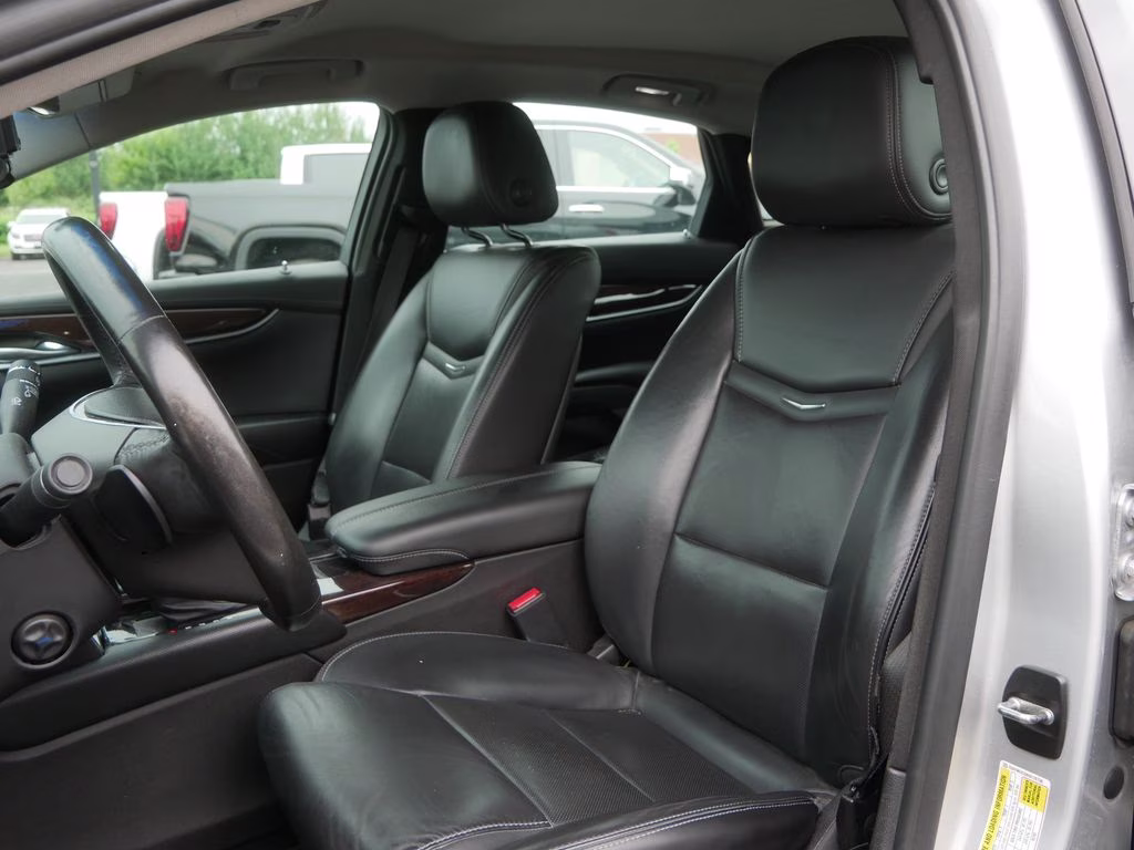 2017 Radiant Silver Metallic Cadillac XTS Luxury AWD Sedan