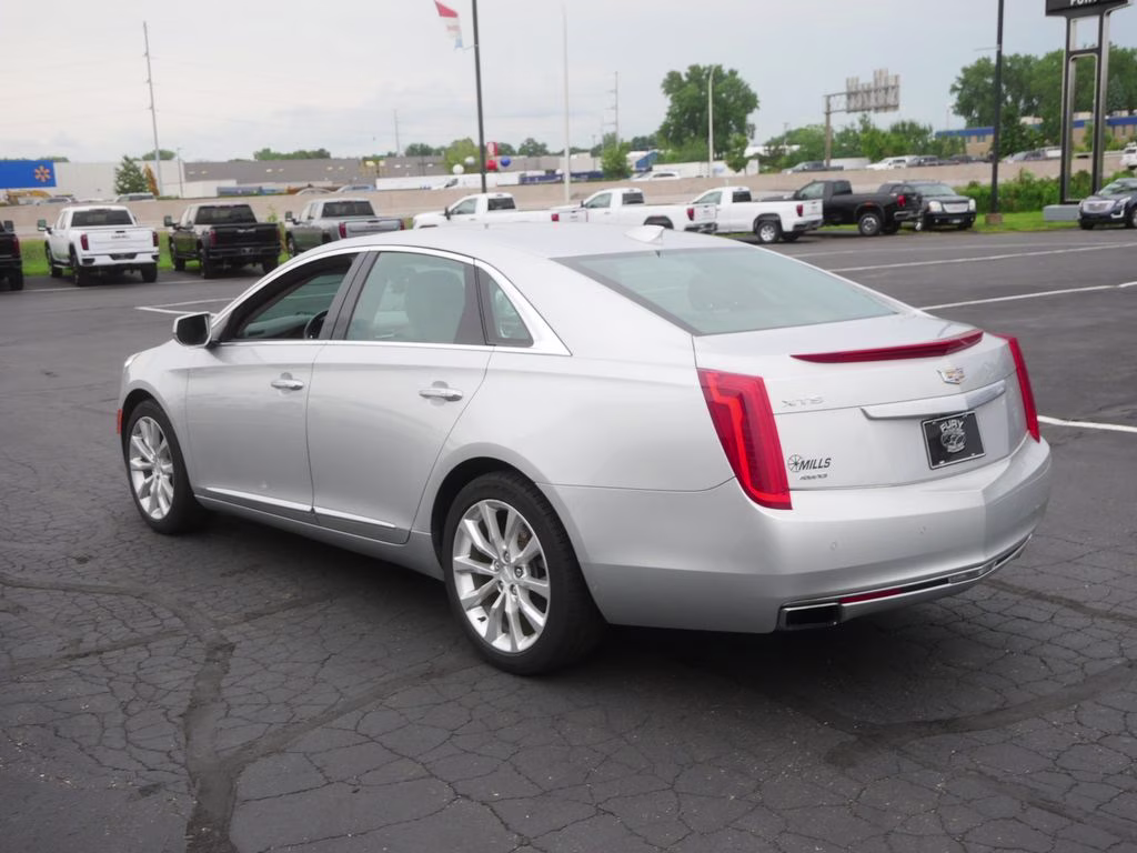 2017 Radiant Silver Metallic Cadillac XTS Luxury AWD Sedan