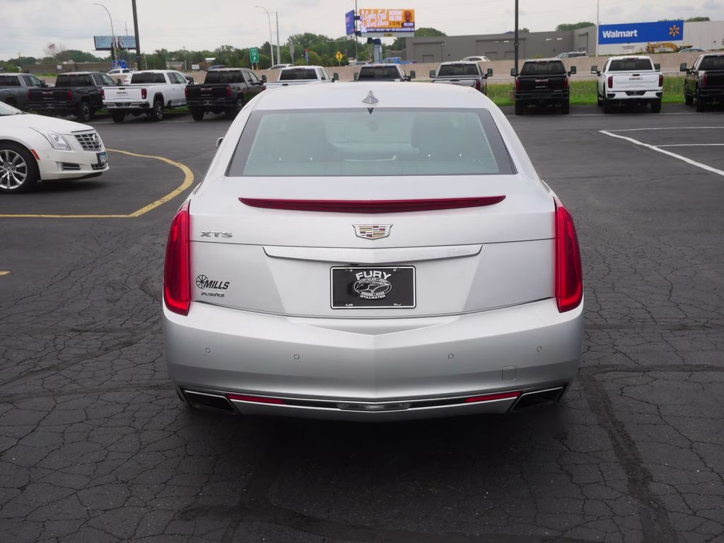 2017 Radiant Silver Metallic Cadillac XTS Luxury AWD Sedan