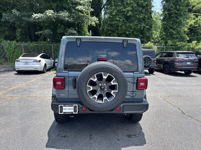 2026 Anvil Clear Coat Jeep Wrangler Sahara 4X4 Convertible