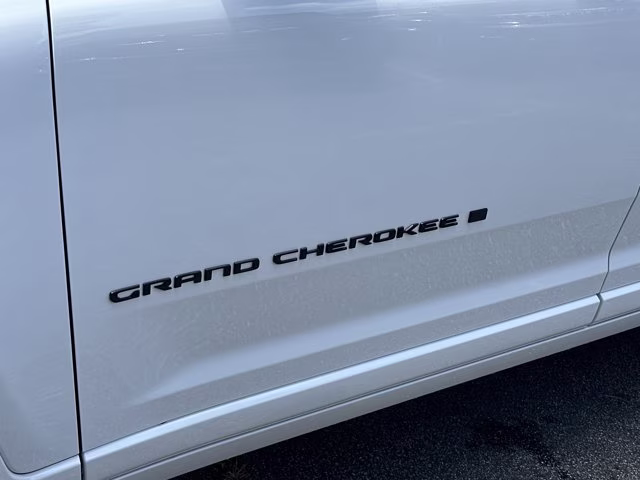 2026 Bright White Clearcoat Jeep Grand Cherokee L Summit 4X4 SUV