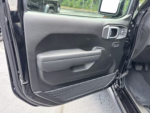 2026 Black Clearcoat Jeep Gladiator Mojave 4X4 Truck