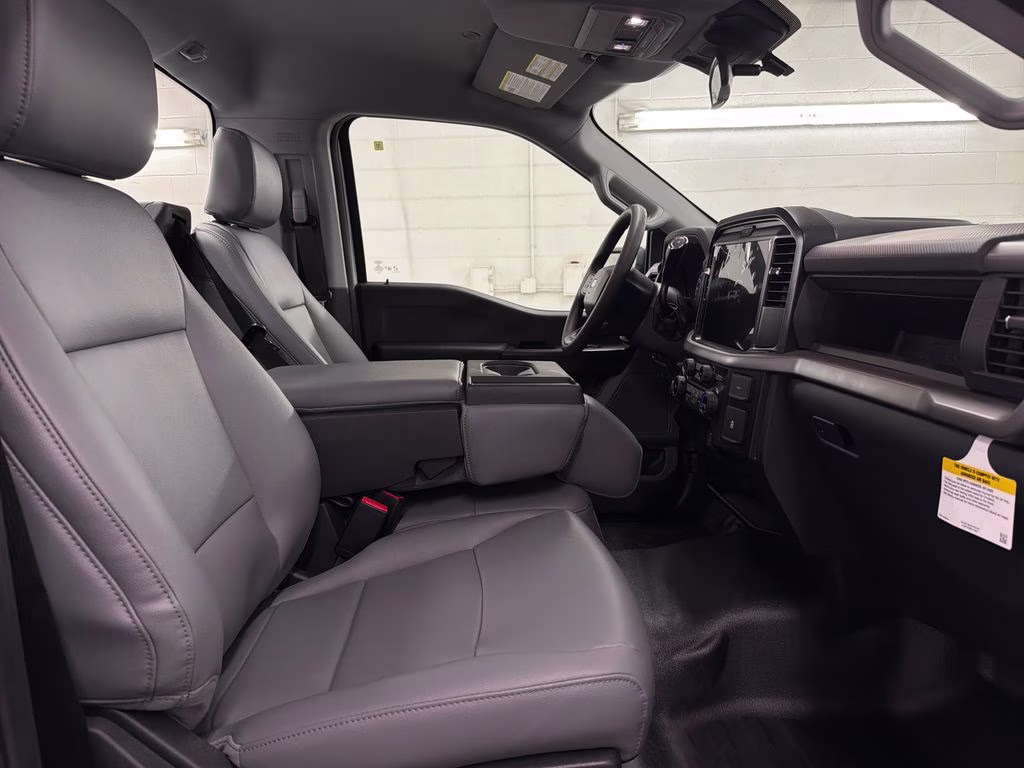 2026 OXFORD WHITE Ford F-150 XL RWD Truck