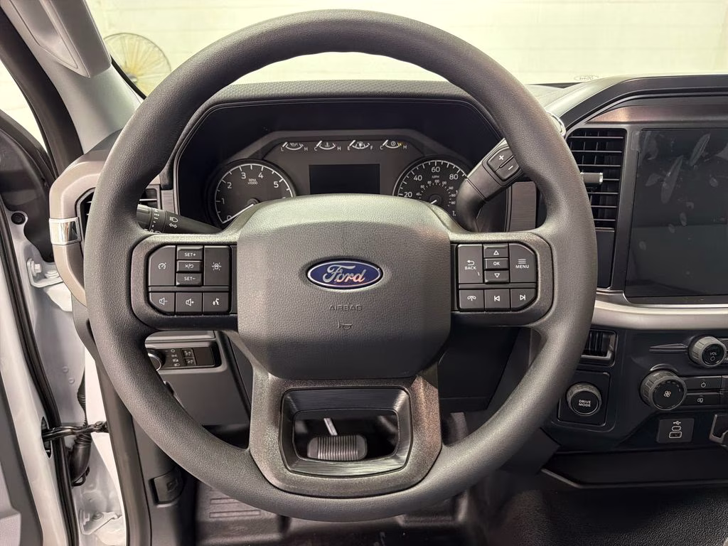 2026 OXFORD WHITE Ford F-150 XL RWD Truck