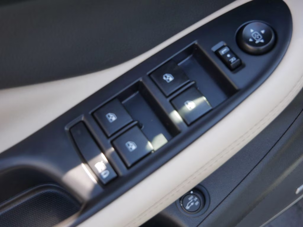 2016 Galaxy Silver Metallic Buick Envision Premium I AWD SUV