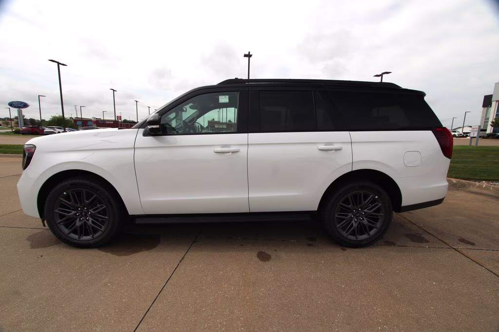 2026 Oxford White Ford Expedition Platinum 4X4 SUV