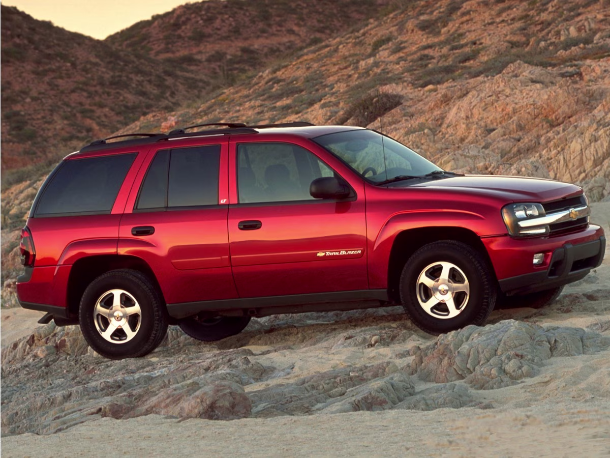 2004 Indigo Blue Metallic Chevrolet TrailBlazer LT 4X4 SUV