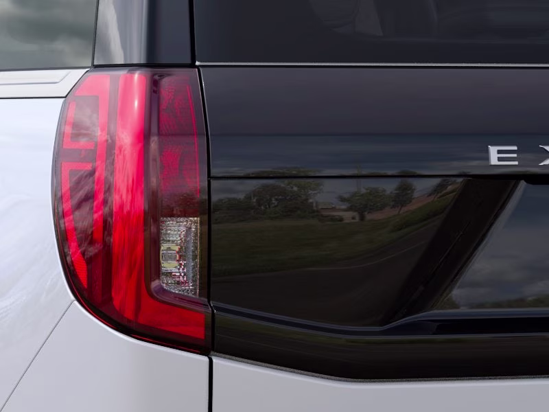 2027 Star White Metallic Tri-Coat Ford Expedition Active RWD SUV