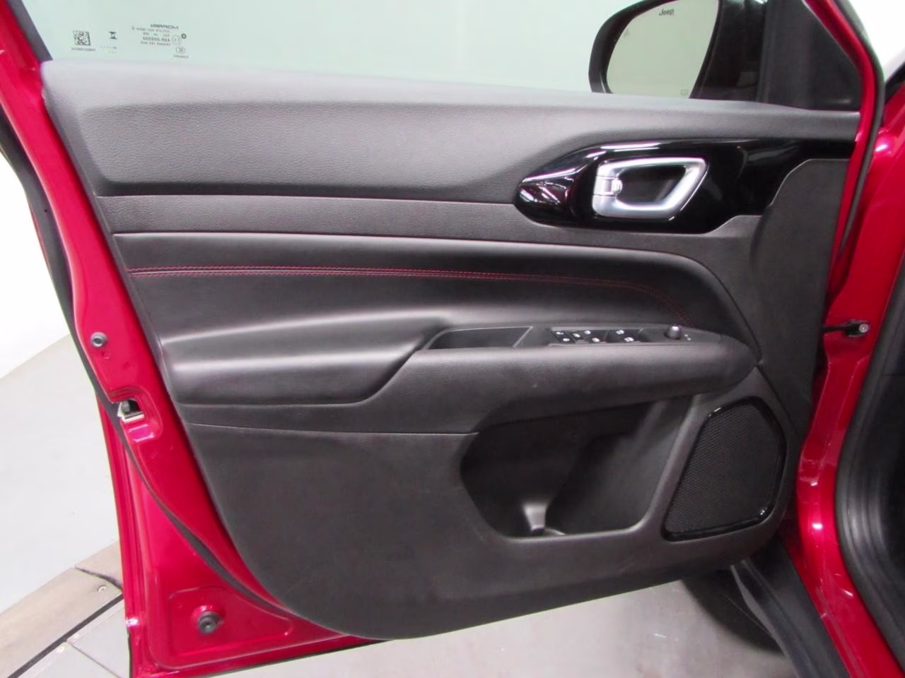 2025 Red Hot Pearlcoat Jeep Compass Trailhawk 4X4 SUV