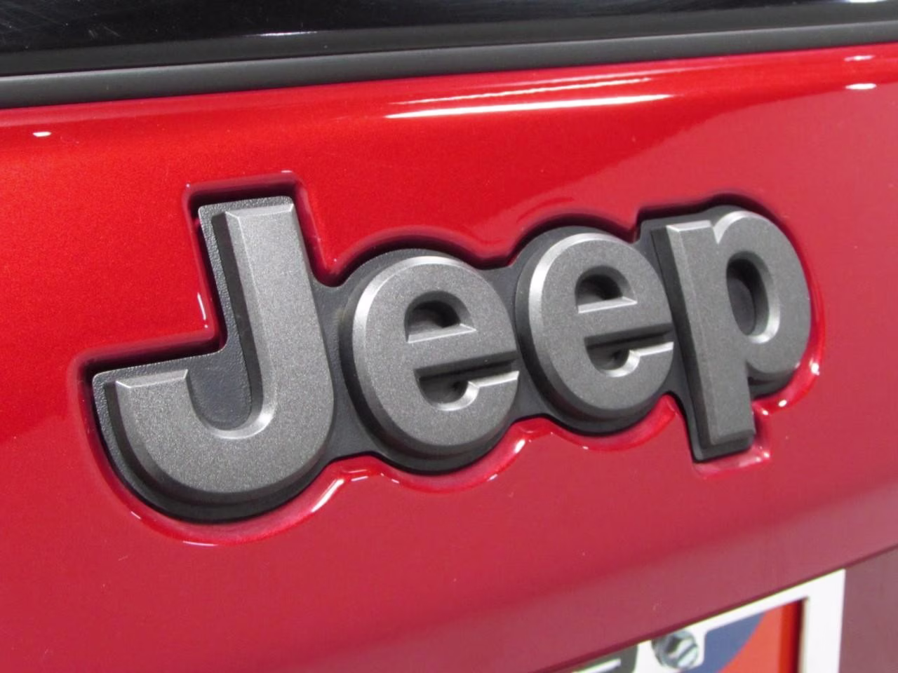 2025 Red Hot Pearlcoat Jeep Compass Trailhawk 4X4 SUV