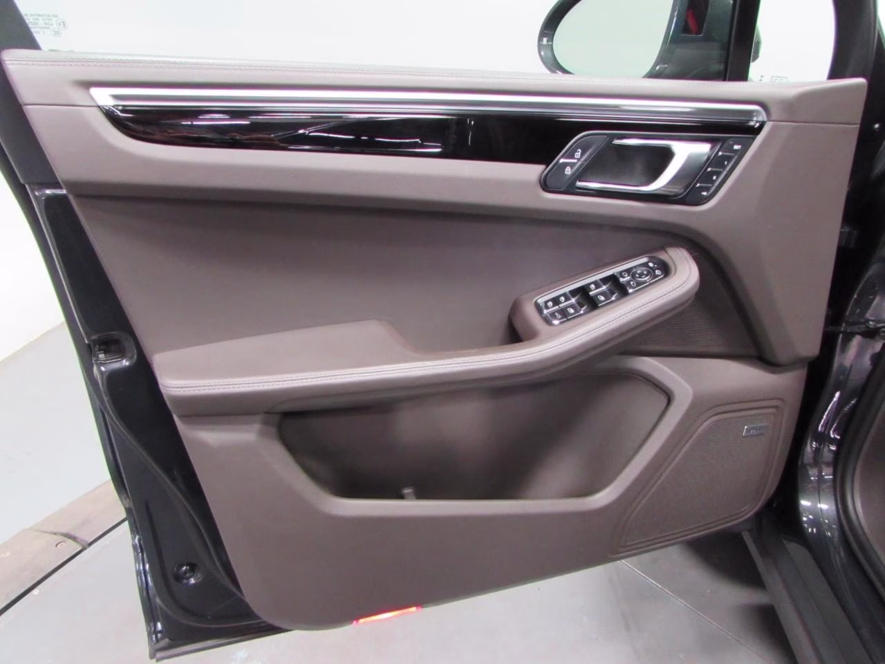 2021 Volcano Grey Metallic Porsche Macan S AWD SUV
