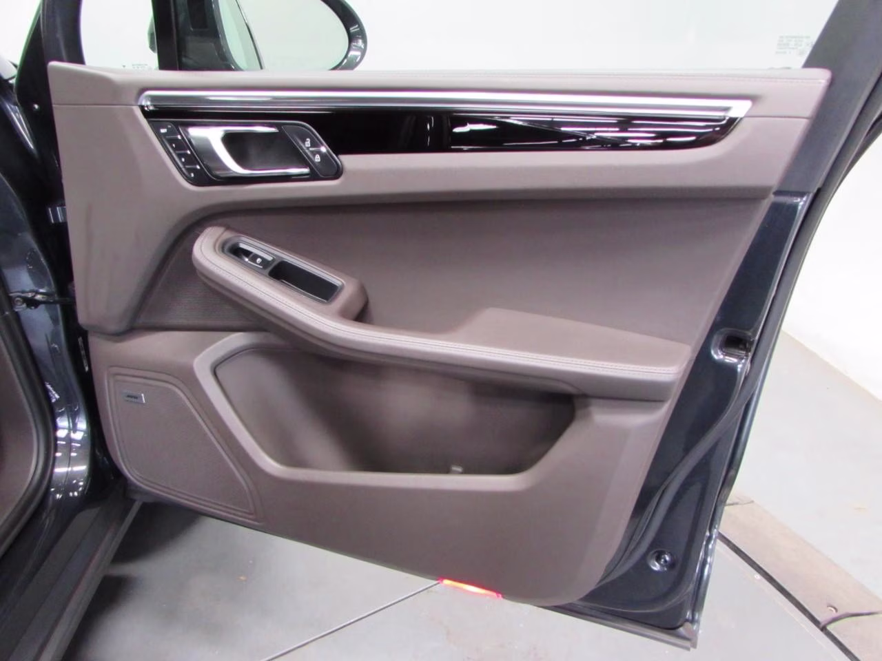 2021 Volcano Grey Metallic Porsche Macan S AWD SUV