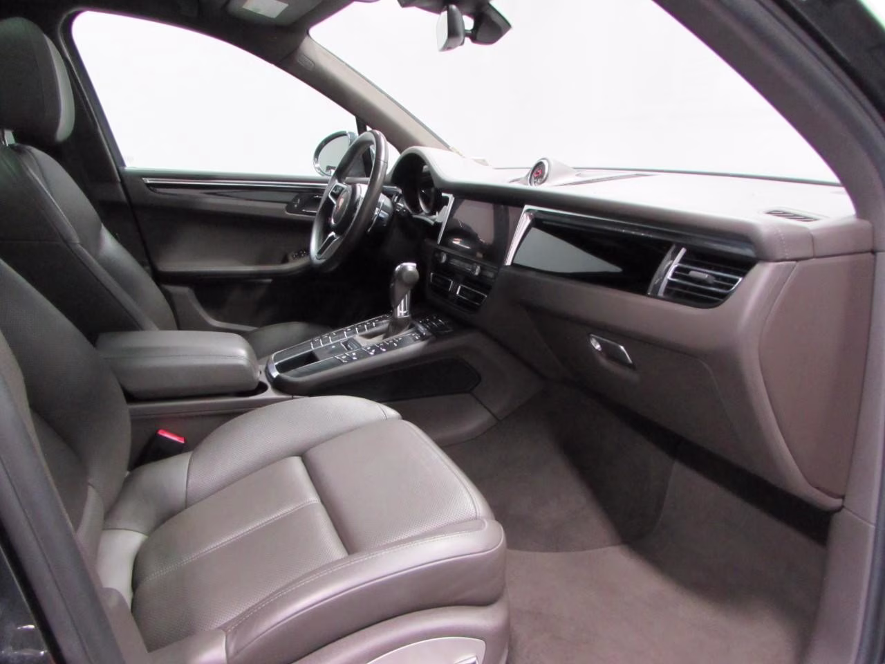 2021 Volcano Grey Metallic Porsche Macan S AWD SUV