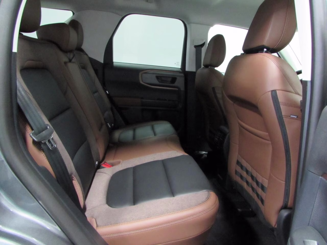 2026 Carbonized Gray Metallic Ford Bronco Sport Outer Banks 4X4 SUV