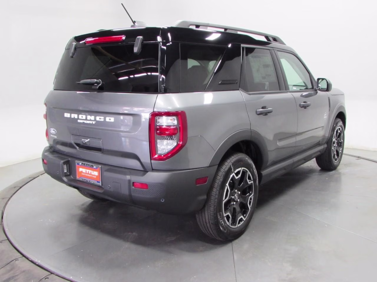 2026 Carbonized Gray Metallic Ford Bronco Sport Outer Banks 4X4 SUV