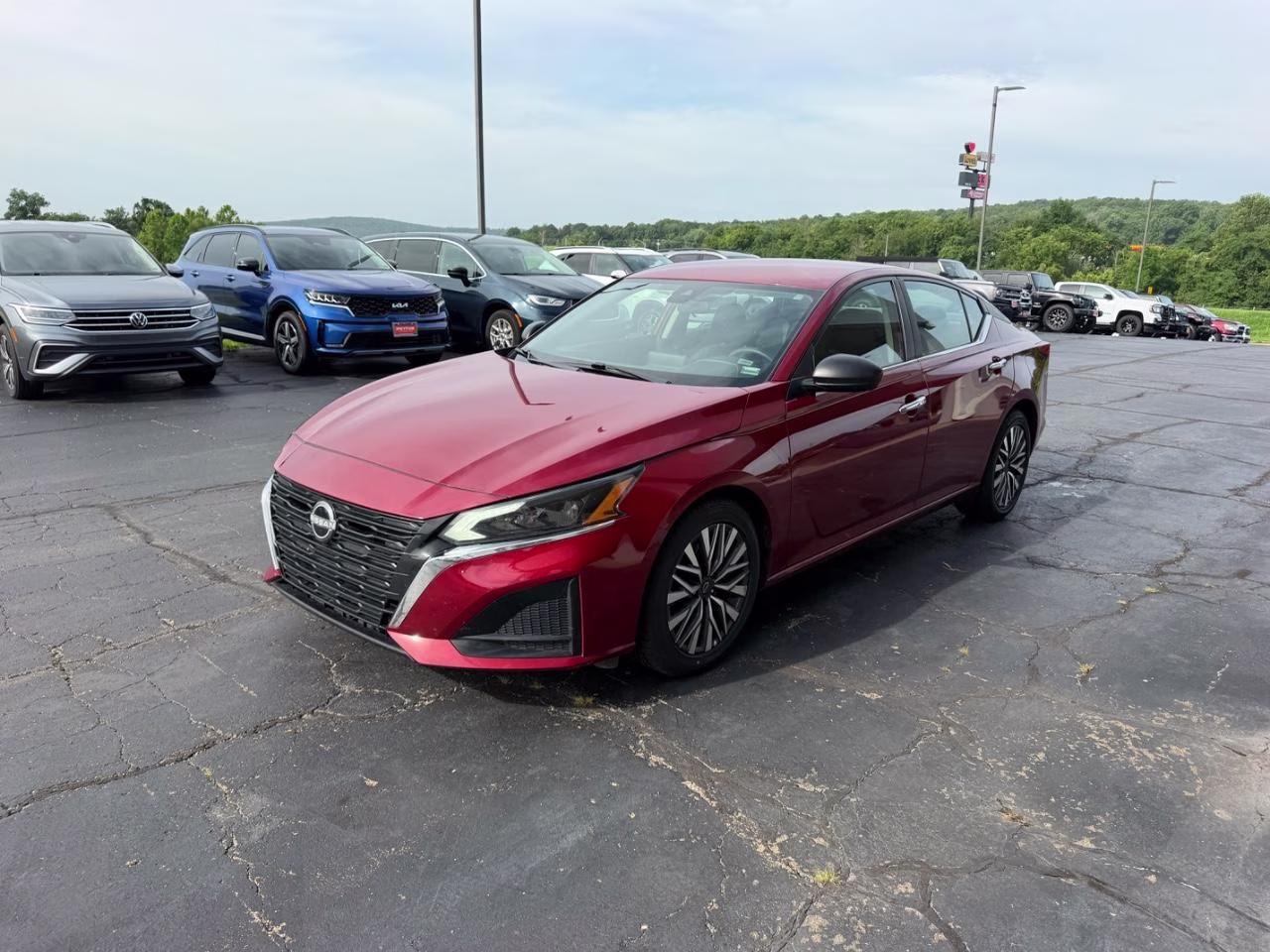 2024 Scarlet Ember Nissan Altima 2.5 SV FWD Sedan