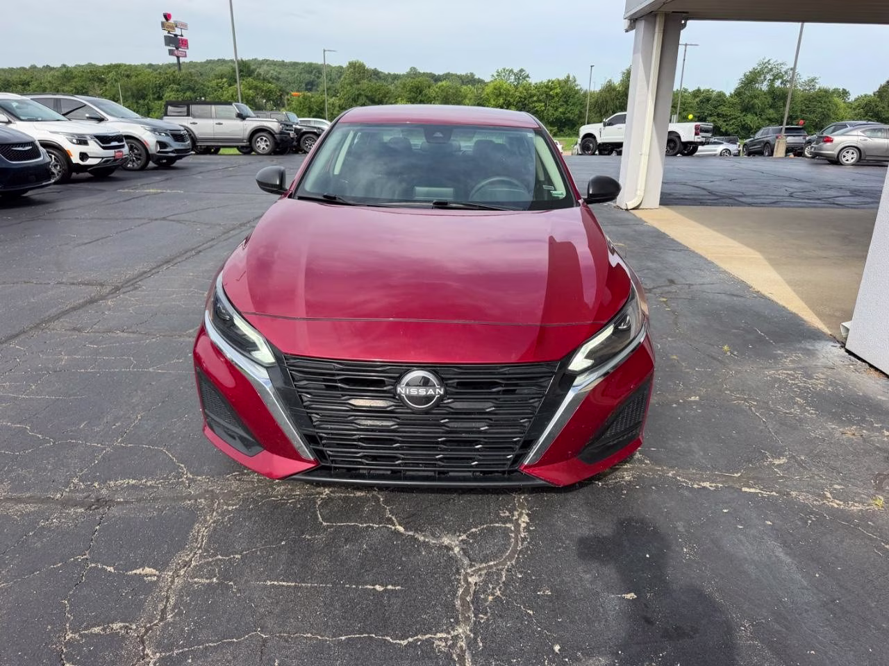 2024 Scarlet Ember Nissan Altima 2.5 SV FWD Sedan
