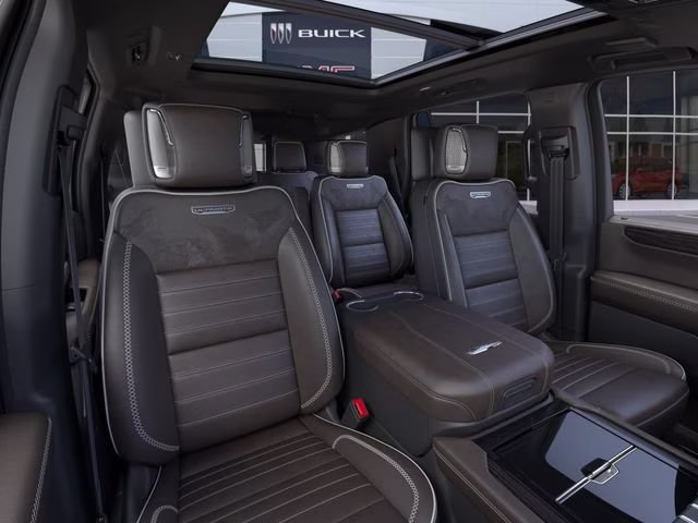 2026 GMC Yukon Denali Ultimate - Photo 16