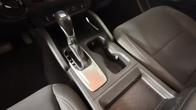 2023 Glacier White Nissan Frontier SV 4X4 Truck
