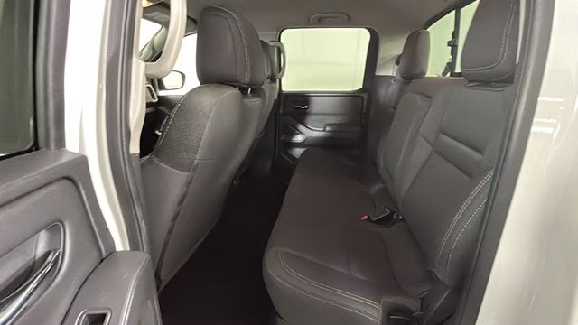 2023 Glacier White Nissan Frontier SV 4X4 Truck