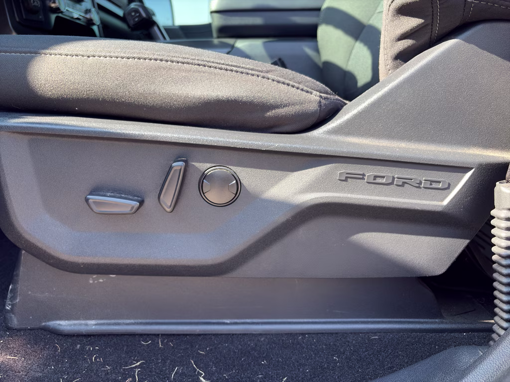 2024 Iconic Silver Metallic Ford F-150 XLT 4X4 Truck