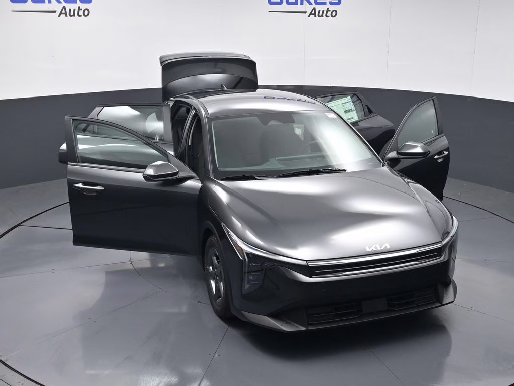 2026 Interstellar Gray Kia K4 LXS FWD Sedan