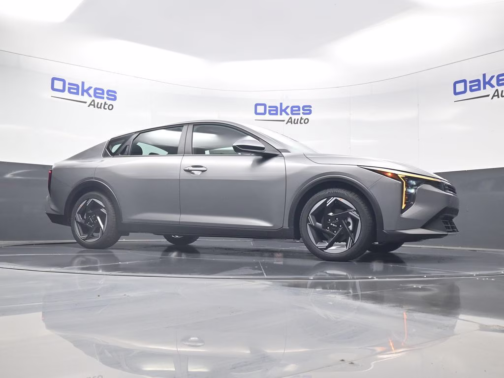 2026 Steel Gray Kia K4 EX FWD Sedan