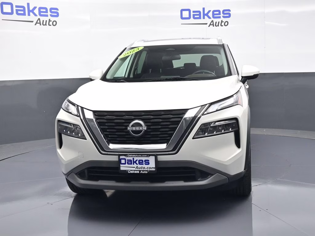 2023 Pearl White Tricoat Nissan Rogue SV AWD SUV