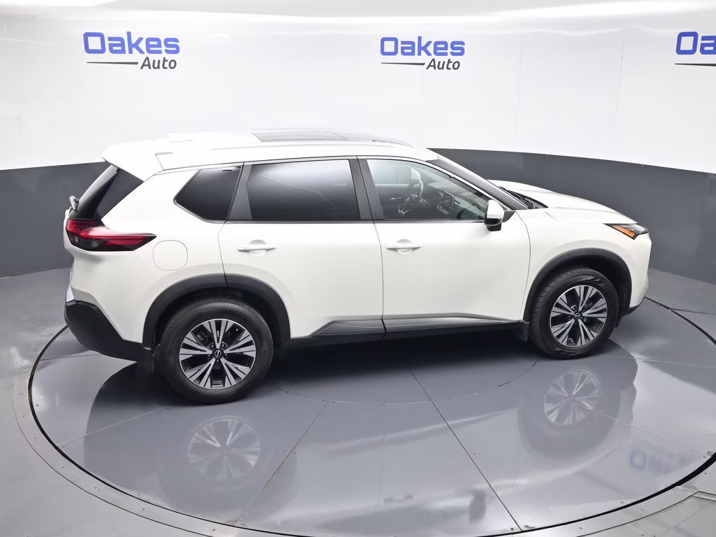 2023 Pearl White Tricoat Nissan Rogue SV AWD SUV