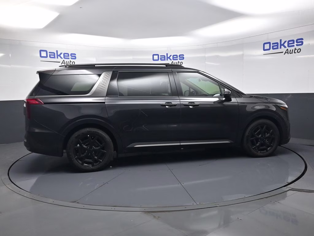 2026 Panthera Metal Kia Carnival SX FWD Van