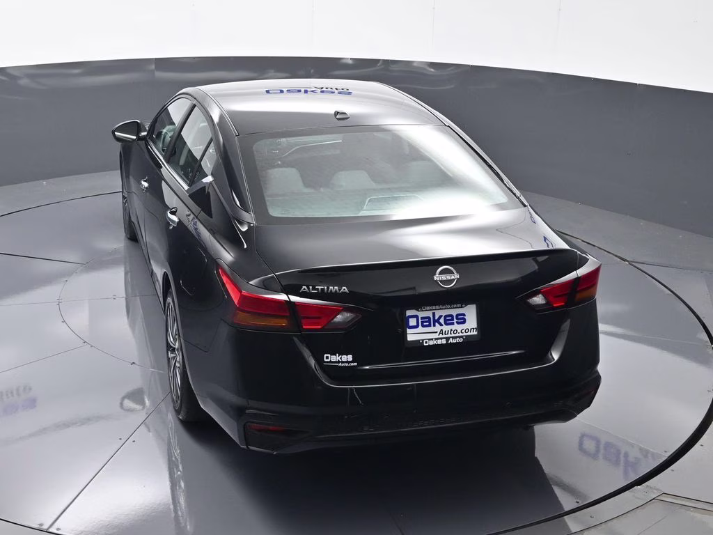 2025 Super Black Clearcoat Nissan Altima 2.5 SV FWD Sedan