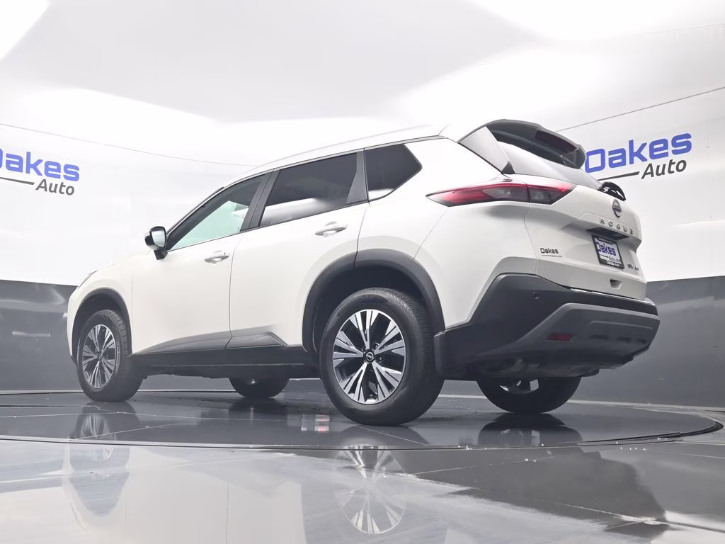 2023 Pearl White Tricoat Nissan Rogue SV AWD SUV