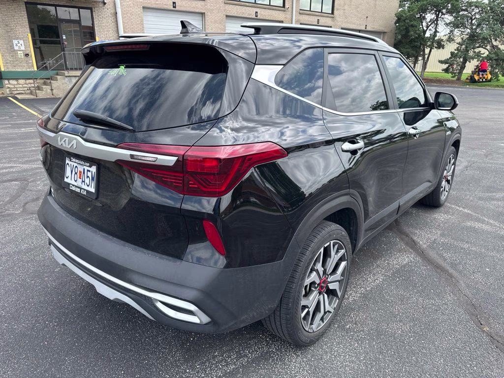 2022 Cherry Black Kia Seltos SX AWD SUV